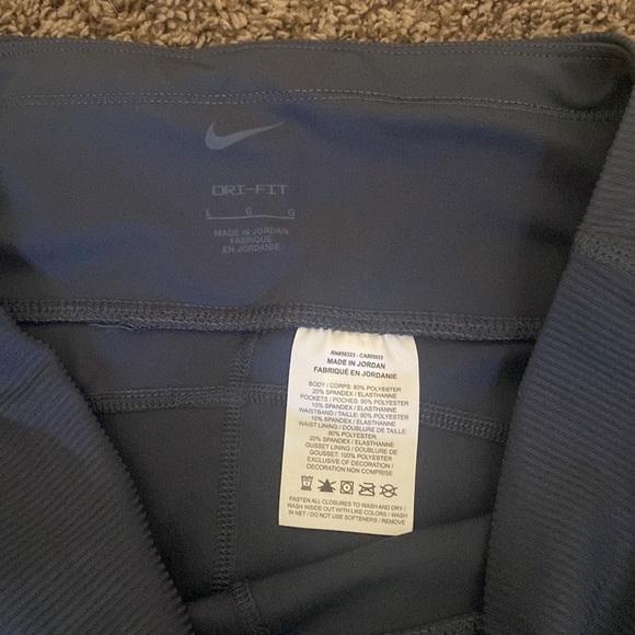 Nike Dri-Fit Nike Fast Tight Fit NWT Mid Rise7/8 LengthRunning Size L - Picture 3 of 8